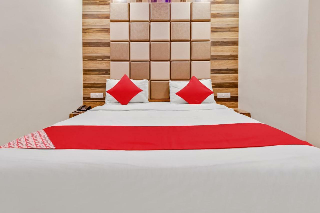Oyo 47777 Hotel Laxminarayan Aurangābād Extérieur photo