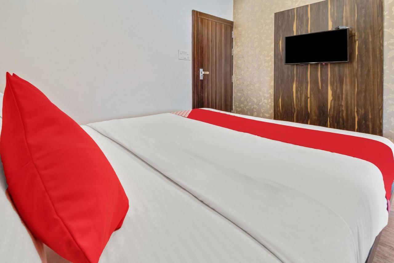Oyo 47777 Hotel Laxminarayan Aurangābād Extérieur photo